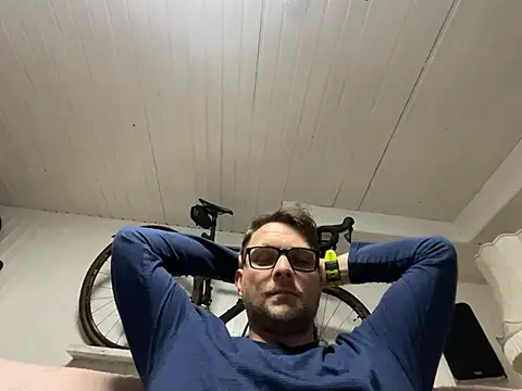 Snapshot of Perry_devot chatting on 01.06.25 Perry devot online show from 01.06.25