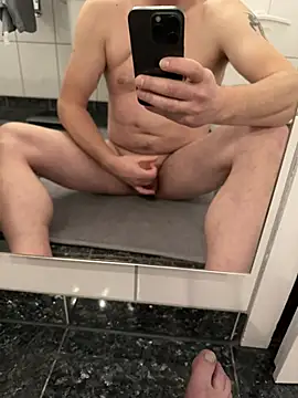 Snapshot of Perry_devot chatting on 02.22.26 Perry devot online show from 02.22.26