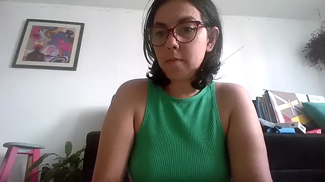 Snapshot of Tiramisu89 chatting on 09.08.25 Tiramisu89 online show from 09.08.25