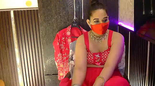 Snapshot of fabdemira chatting on 12.20.24 fabdemira online show from 12.20.24