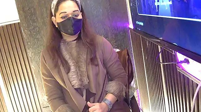 Snapshot of fabdemira chatting on 01.14.25 fabdemira online show from 01.14.25