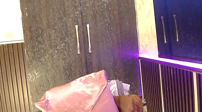 Snapshot of fabdemira chatting on 01.16.25 fabdemira online show from 01.16.25