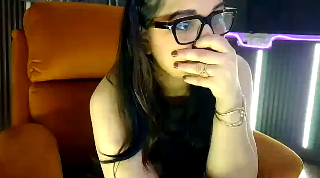 Snapshot of fabdemira chatting on 02.26.25 fabdemira online show from 02.26.25