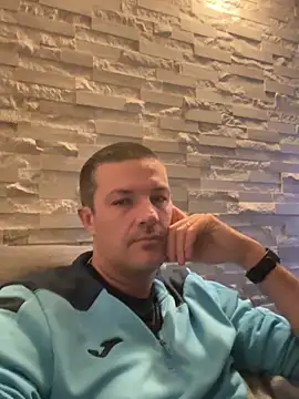 Snapshot of Arnaudvibre chatting on 10.30.25 Arnaudvibre online show from 10.30.25