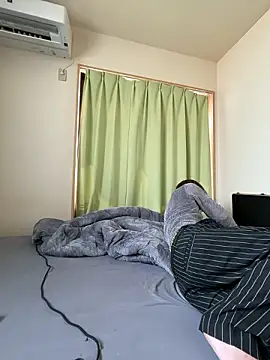 Snapshot of UKI06 chatting on 02.14.26 UKI06 online show from 02.14.26