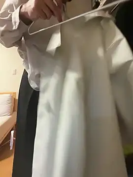 Snapshot of UKI06 chatting on 03.30.26 UKI06 online show from 03.30.26