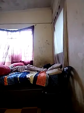 Snapshot of Polygamist chatting on 02.04.25 Polygamist online show from 02.04.25