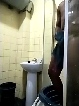 Snapshot of Polygamist chatting on 09.19.25 Polygamist online show from 09.19.25