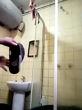 Snapshot of Polygamist chatting on 09.20.25 Polygamist online show from 09.20.25