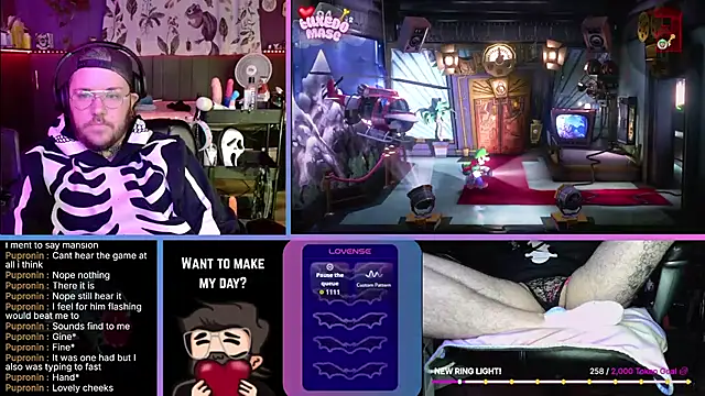 Snapshot of tuxedomasc_95 chatting on 10.09.25 tuxedomasc 95 online show from 10.09.25