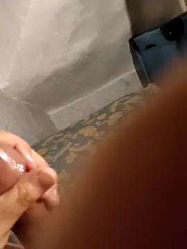 Snapshot of Mimoudik chatting on 09.26.25 Mimoudik online show from 09.26.25