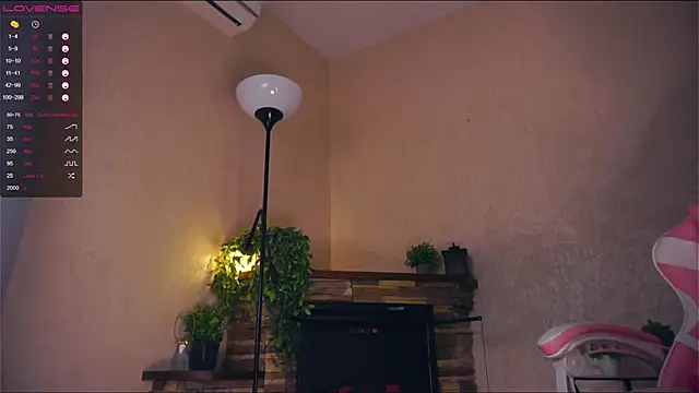 LynetBurby online show from 03.19.25