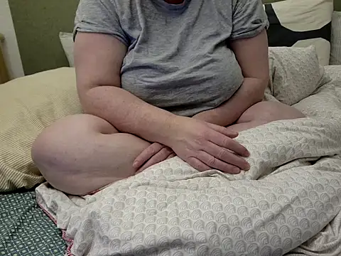 MarthaBriest online show from 02.18.26