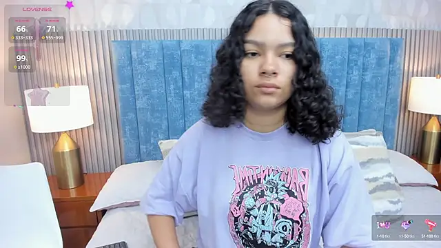 pretty sunlight  online show from 10.24.25