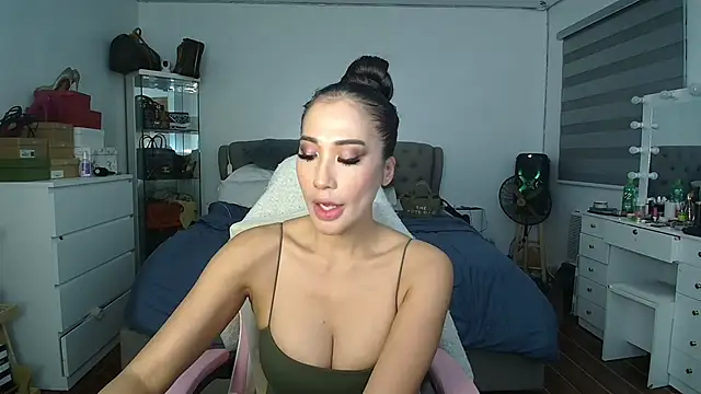 Snapshot of aya_saki chatting on 11.07.25 aya saki online show from 11.07.25