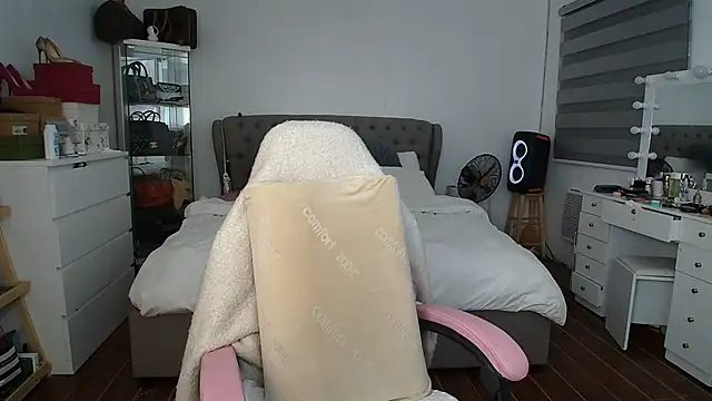 aya saki online show from 01.10.26