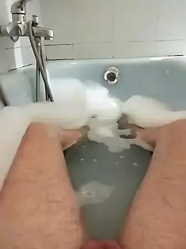 Snapshot of hexsmith96 chatting on 12.16.24 hexsmith96 online show from 12.16.24