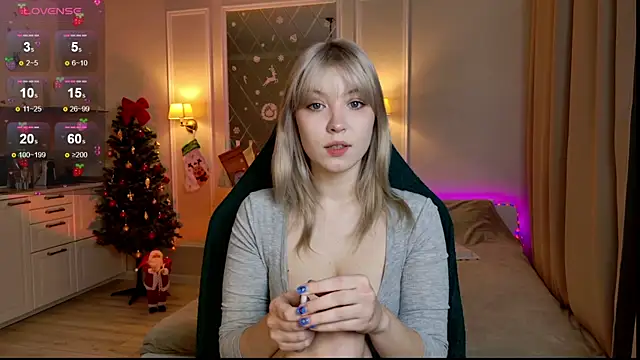 Snapshot of twinkle_toes_ chatting on 12.16.25 twinkle toes online show from 12.16.25