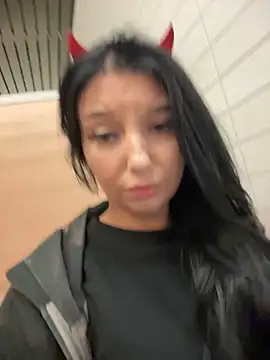 Tisha Busty online show from 10.31.25