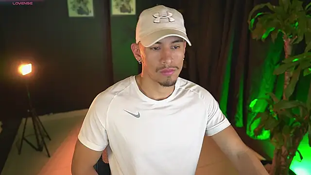 Aaronfox x online show from 04.21.26