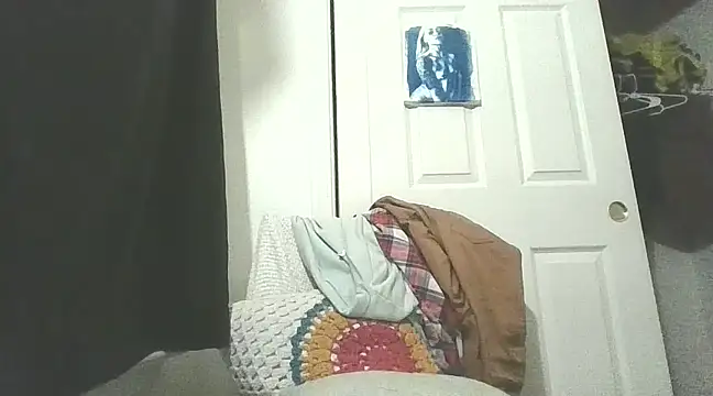 Snapshot of PompasPurpleriver chatting on 12.19.24 PompasPurpleriver online show from 12.19.24