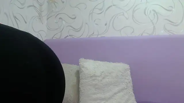 Snapshot of NathaliaSmith3x chatting on 11.21.25 NathaliaSmith3x online show from 11.21.25