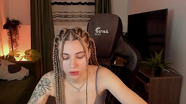 EllieCutes online show from 02.10.25