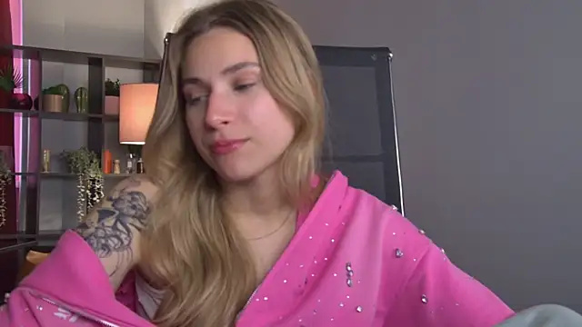 EllieCutes online show from 08.02.26