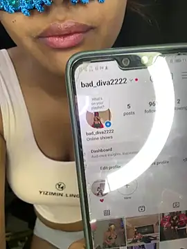 Snapshot of bad_diva chatting on 01.15.25 bad diva online show from 01.15.25