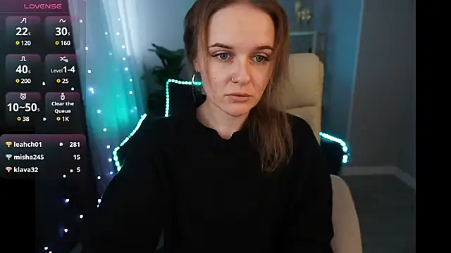 MaribelRiverr  online show from 12.27.24