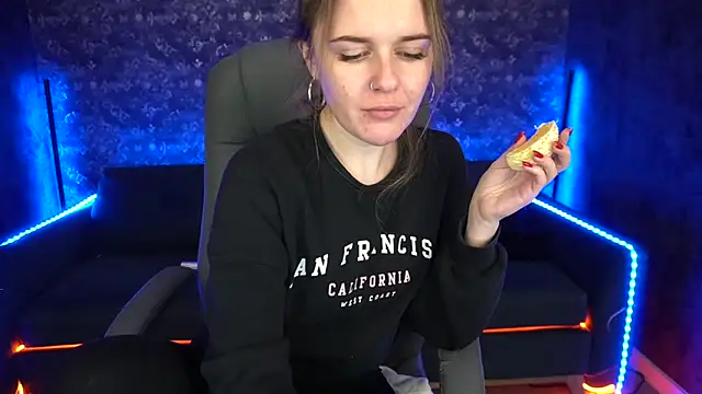 MaribelRiverr  online show from 02.10.25