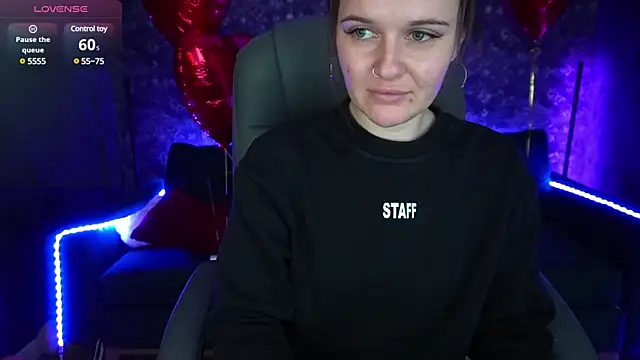 MaribelRiverr  online show from 02.17.25