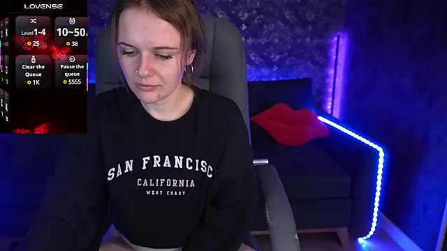 MaribelRiverr  online show from 03.13.25