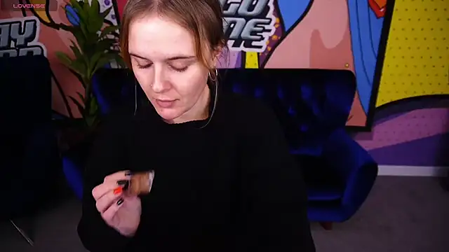 MaribelRiverr  online show from 11.18.25