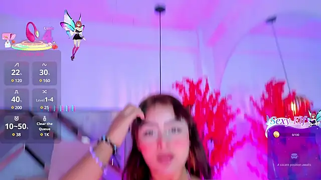 Snapshot of KimVelezz chatting on 03.18.25 KimVelezz online show from 03.18.25