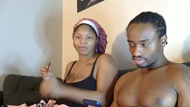 Snapshot of exotic__couple chatting on 01.16.25 exotic couple online show from 01.16.25