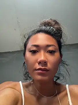 Snapshot of thai-dreamgirl chatting on 06.19.26 thai-dreamgirl online show from 06.19.26