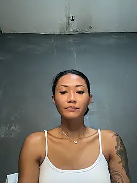 Snapshot of thai-dreamgirl chatting on 06.27.26 thai-dreamgirl online show from 06.27.26