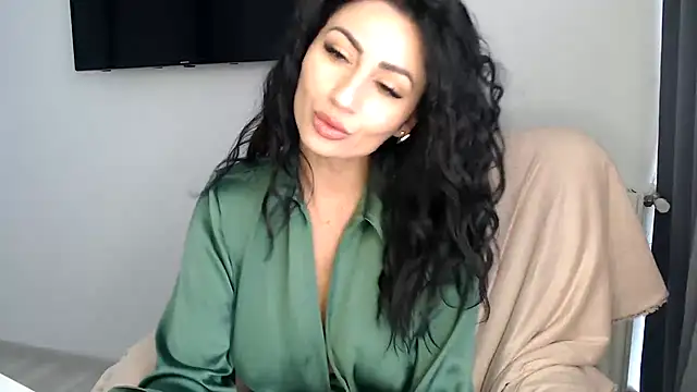 ElizabethAC online show from 04.30.26