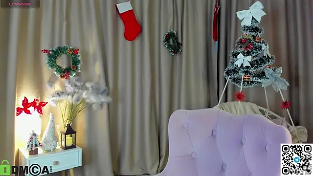 Snapshot of Stacy_River chatting on 11.29.25 Stacy River online show from 11.29.25