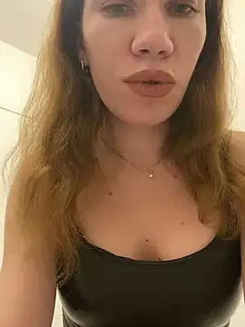 Snapshot of EvaRush chatting on 12.10.24 EvaRush online show from 12.10.24