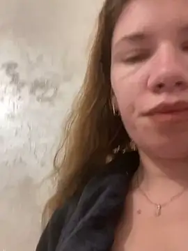 Snapshot of EvaRush chatting on 12.15.24 EvaRush online show from 12.15.24