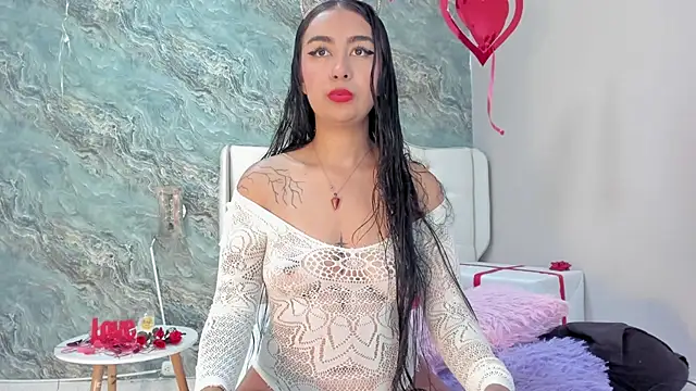 AntonellaQueenn online show from 02.16.25