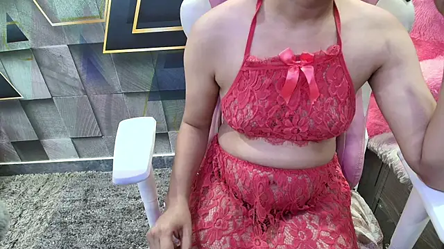 Snapshot of YourKusu chatting on 10.25.25 YourKusu online show from 10.25.25