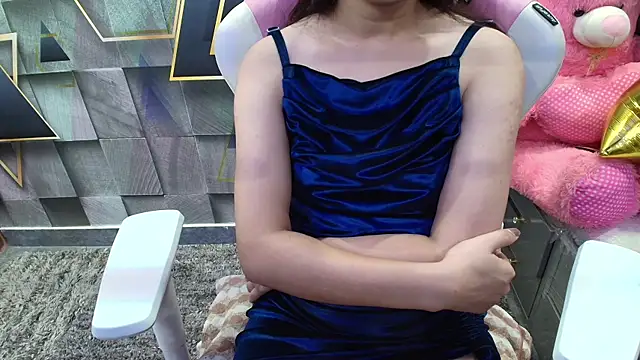 Snapshot of YourKusu chatting on 11.03.25 YourKusu online show from 11.03.25