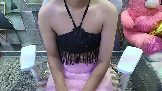 Snapshot of YourKusu chatting on 11.10.25 YourKusu online show from 11.10.25