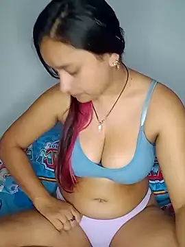 Snapshot of sariitha_sw chatting on 10.10.25 sariitha sw online show from 10.10.25