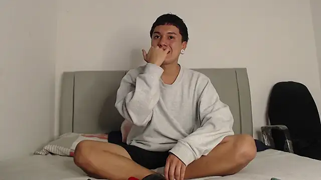 alex-lover online show from 04.23.26