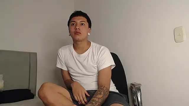 alex-lover online show from 05.04.26