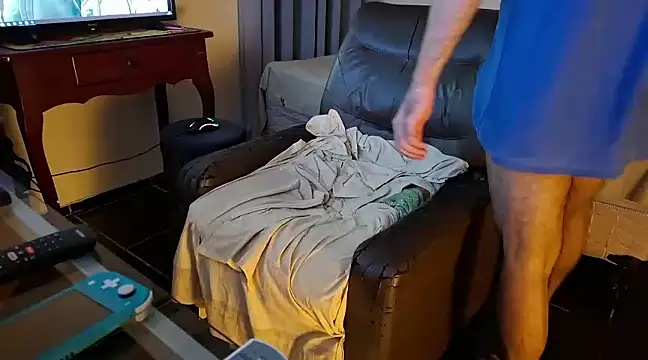 Snapshot of LUH133 chatting on 01.21.25 LUH133 online show from 01.21.25